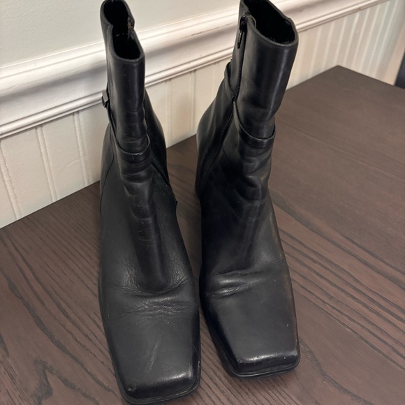 Vintage Leather Black Ankle Boots By Artiva Hilma Size 8M/Women Square Toe Boot - Picture 3 of 5